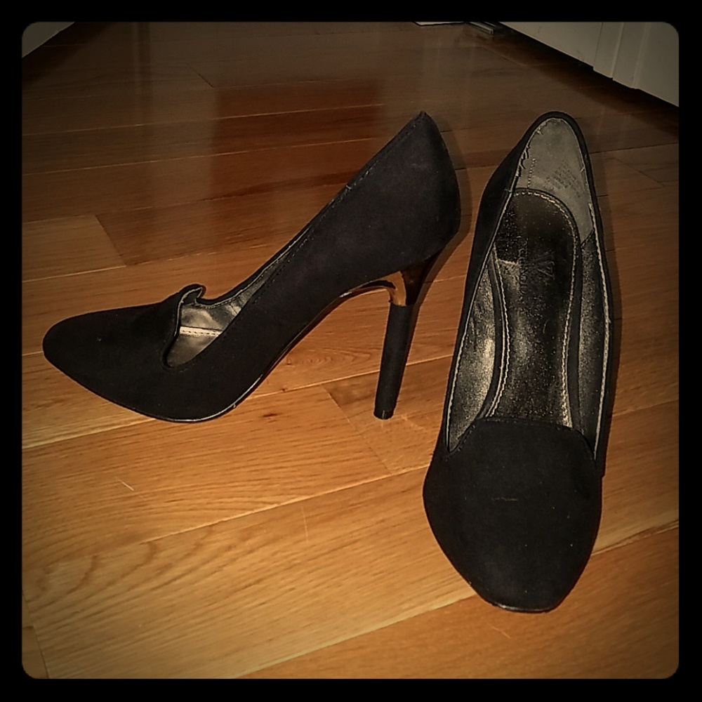 Black Swede heels